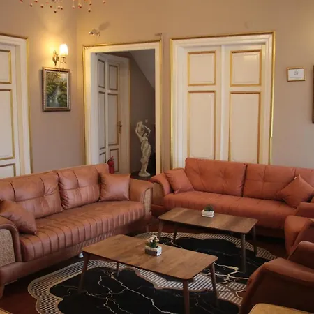 Antik Hotel *